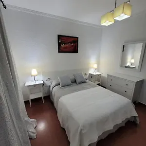 Casa Iluminada En Pueblo Tranquilo Jedula