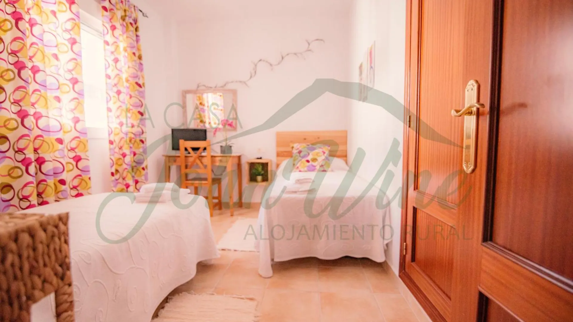 La Casa De John Wine , Bornos Villa Spain